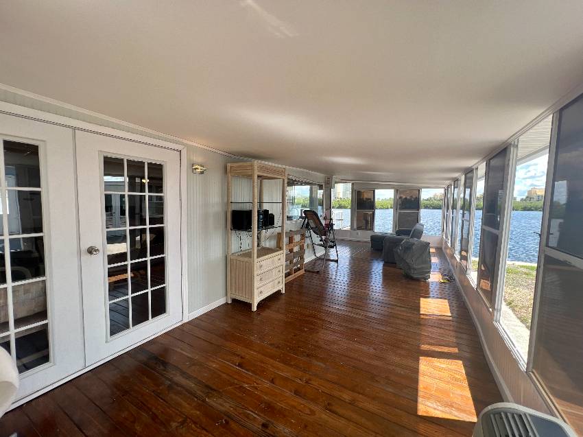 327 3rd St Dr W #13 a Palmetto, FL Mobile or Manufactured Home for Sale